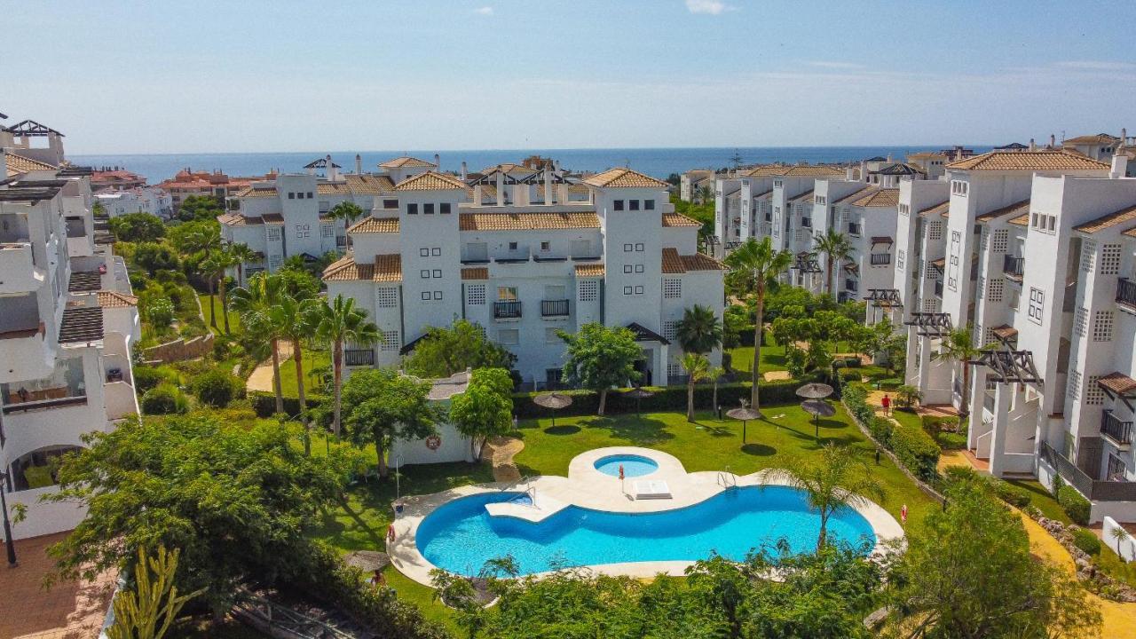 11 Modern Apt With Sea Views, Two Poolareas, Close To Parks & Beaches Manilva Appartement Buitenkant foto