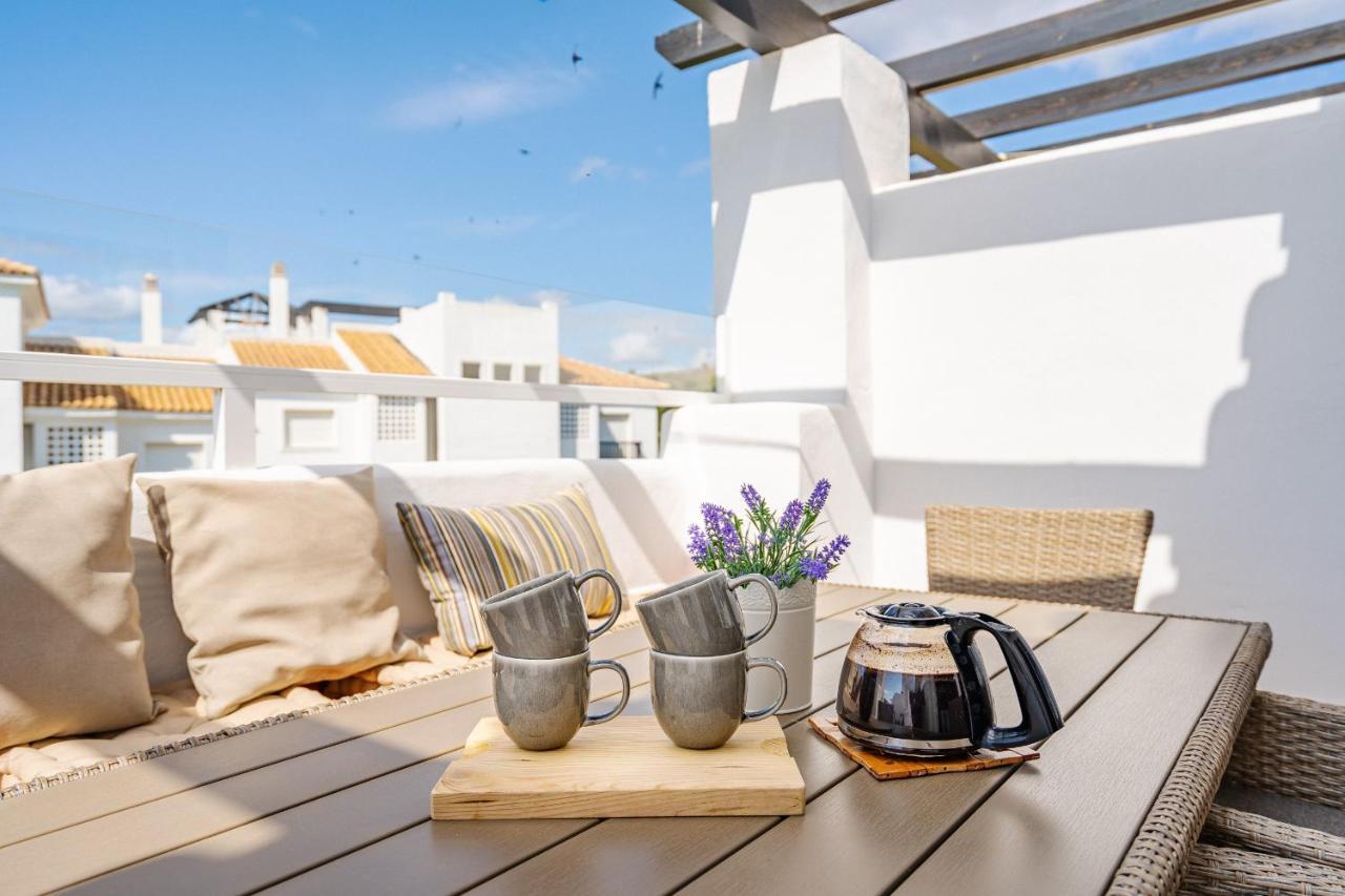 11 Modern Apt With Sea Views, Two Poolareas, Close To Parks & Beaches Manilva Appartement Buitenkant foto